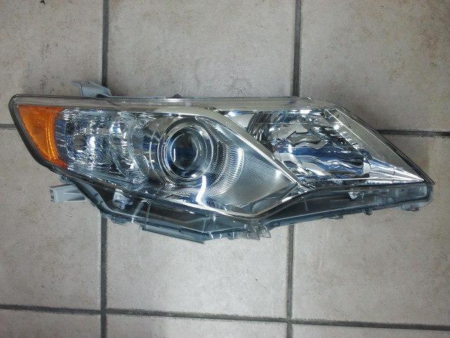 2012 2013 toyota camry oem passenger side headlight nice!