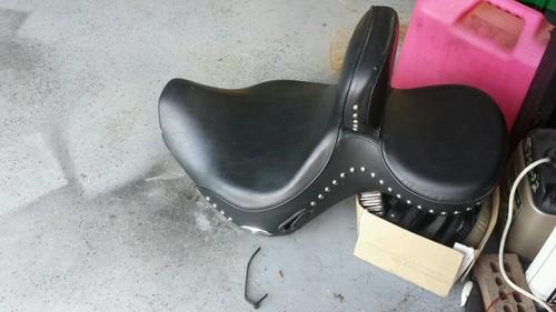 Harley softail seat with backrest 2003 anniversary softail heritage fatboy