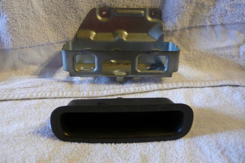 88,89,90,91 honda prelude si (1990) 1991 right door handle 