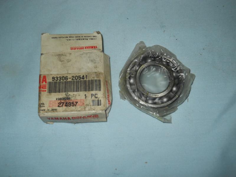 Nos yamaha fzr1000 yzf750 yf250 xt250 xj700 + bearing 93306-20541