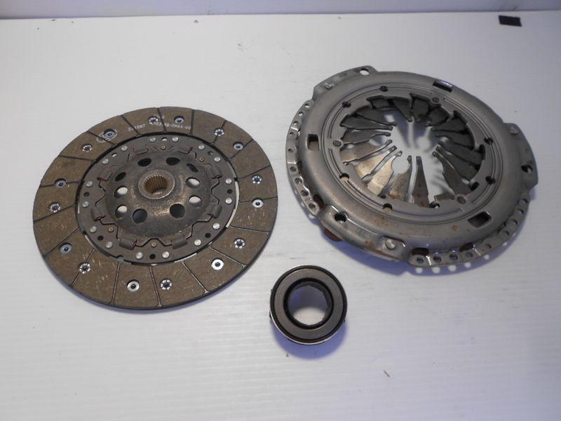 Luk 623 3047 00 clutch kit audi/tt roadster rust/scuff  fire sale