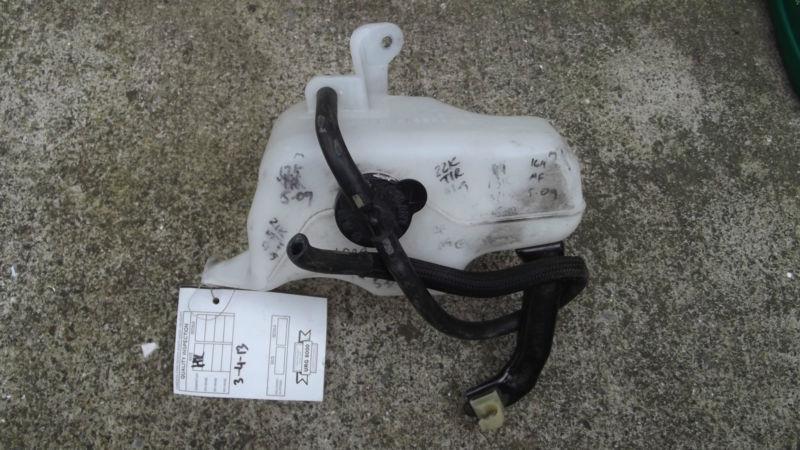 2009 toyota corolla   coolant reservoir oem