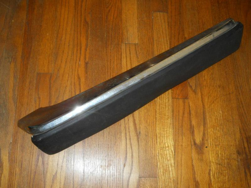 1981-1987 jaguar xj6 used original right rear bumper section