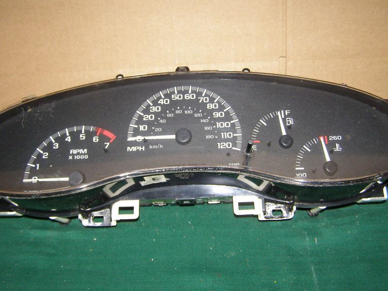 2001 2002 2003 chevy malibu speedometer cluster 