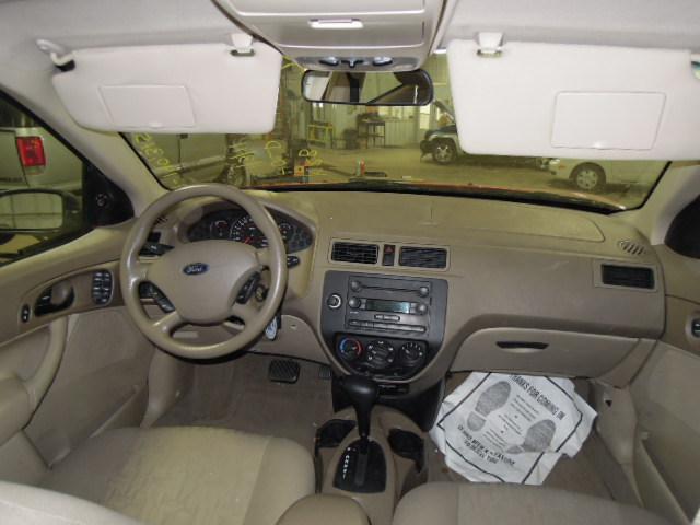 2005 ford focus steering column 2243617