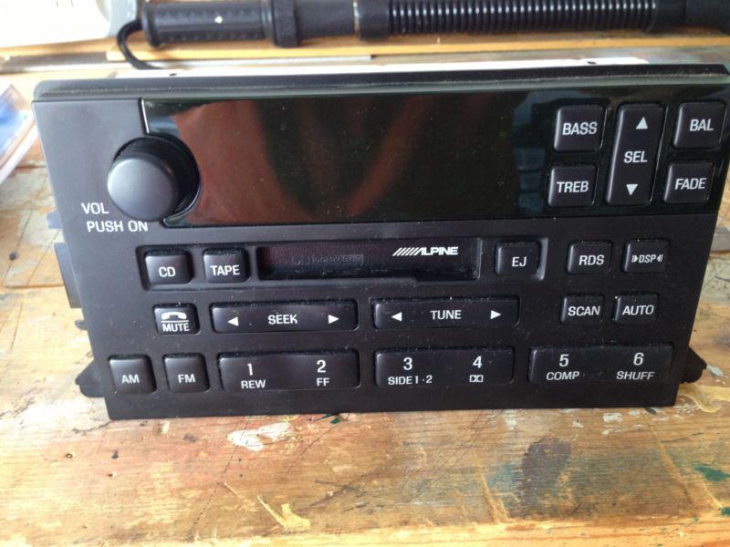 Original car stereo from 2001 lincoln continental works great 