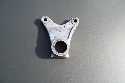 Suzuki gsxr 1000 01 02 rear brake caliper bracket