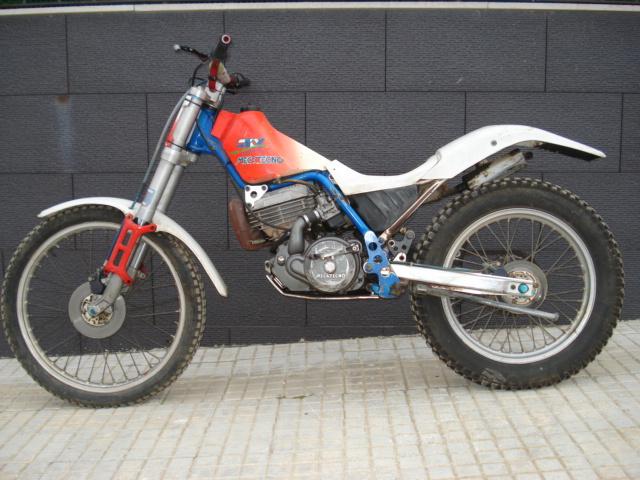 Moto trial   mecatecno sky walkwer 250 cc, 1990. running, no papers.