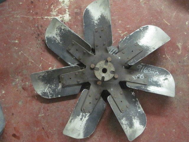 Original 1975 pontiac clutch fan 7 blade fan 74 75 76  #916322 d75 #10119549