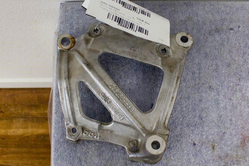 00 01 02 03 04 05 06 toyota tundra ac compressor bracket 8 cyl 246260-583 7774