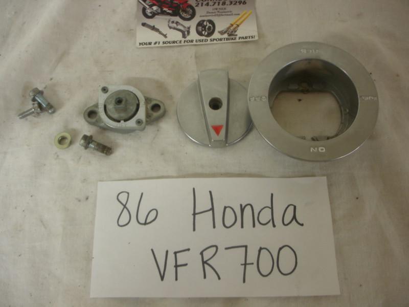 86-87 honda vfr-700 fuel petcock, complete with hardware. good used oem