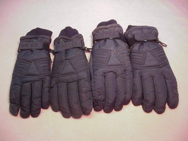 2 pair of gore-tex kombi, men’s & women’s winter gloves, sz large just in time