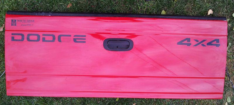 Dodge dakota tailgate-fits 97 to 2004- cheap shipping worldwide