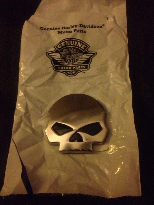 Harley davidson oem skull emblem medallion cvo willie g metal tank fairing 