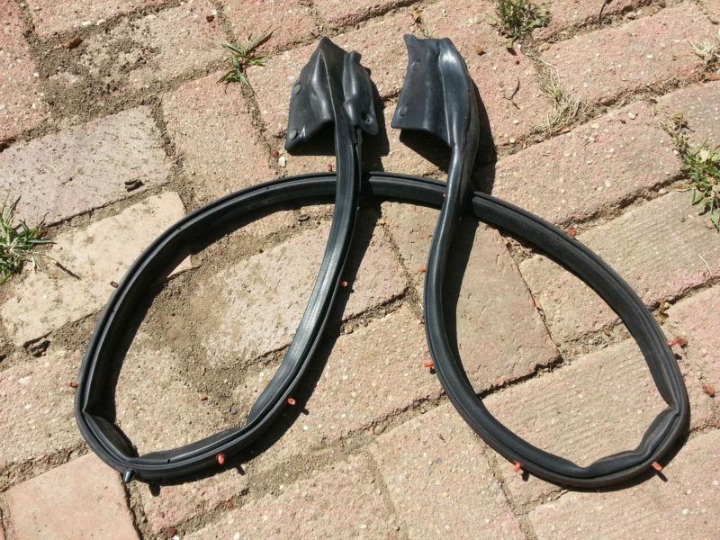 94-01 used acura integra driver left front door gasket weather rubber seal trim