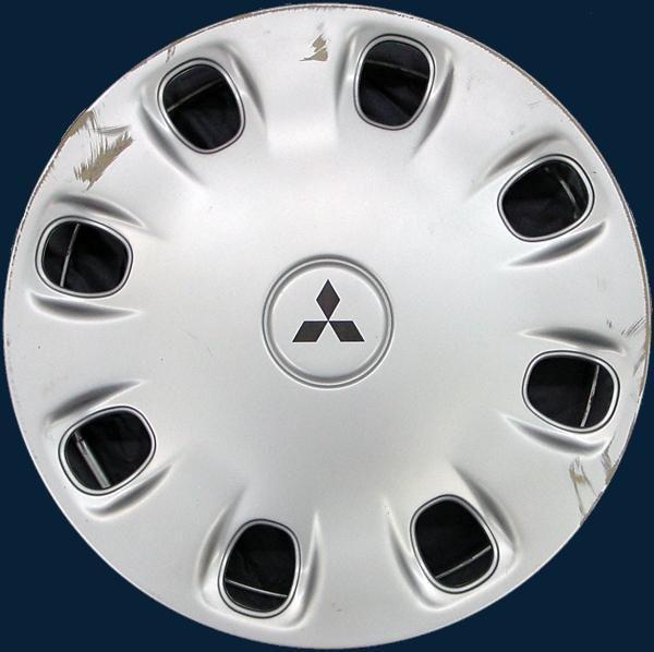 '95 96 mitsubishi mirage 13" hub cap wheel cover used mitsubishi part # mr130576