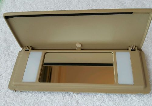 Mercedes r107 w124 300e - w201 190e w126 sel sun visor mirror insert lid / tan