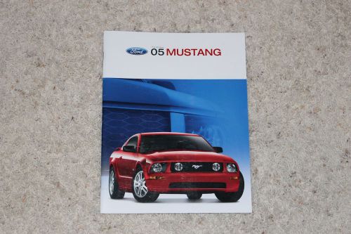 2005 ford mustang showroom brochure