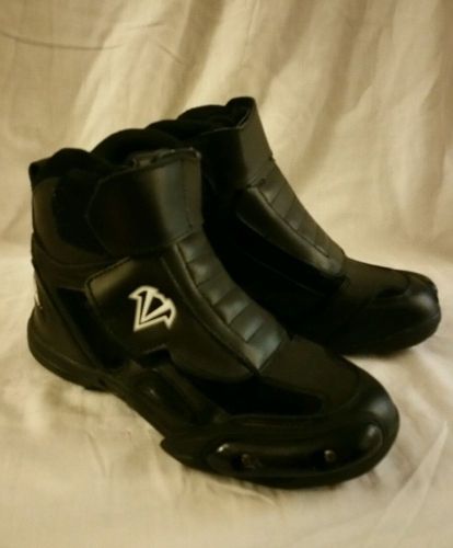 Vega merge motorcycle boots women&#039;s size 7 u.s.