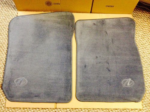 Oldsmobile aurora factory mats w/oldsmobile logo blue ( 30 i  . gm # 12365856