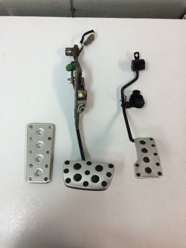 01-05 lexus is300 set pedal accelerator assembly factory oem stock original part