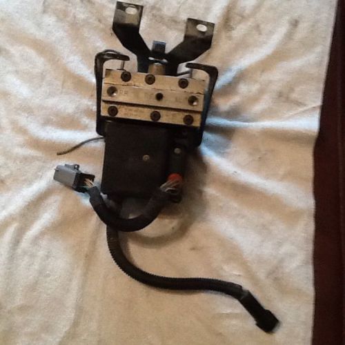 1996 mustang cobra abs brake module pump assembly