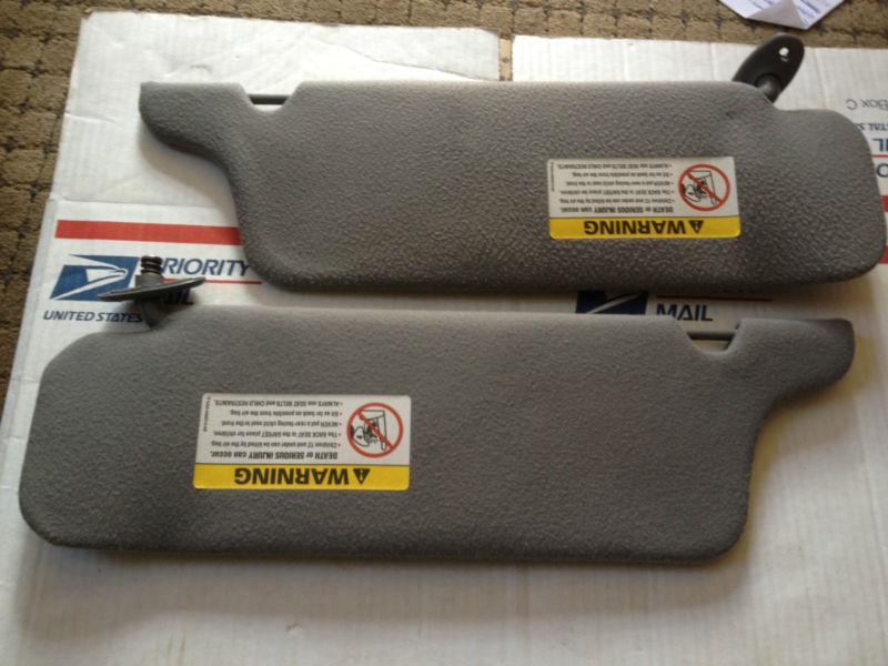 94-04 ford mustang hardtop gray sun visor visors right side drivers passenger