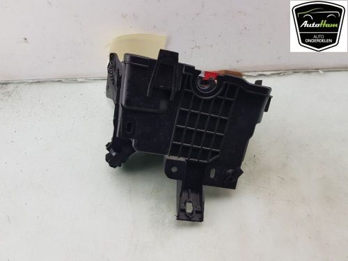 Fuse box fuse box citroën c3 (sx/sw) 2022 9671941780 / 9671924480-