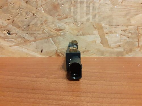 Audi a4 8e2, b6 front right impact sensor #1258 8e0959643a 2004 11729886-