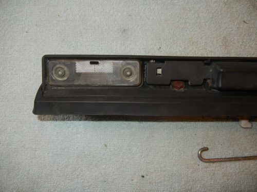 1990 classic saab 900 hatchback rear hatch outer latch handle / license lamp