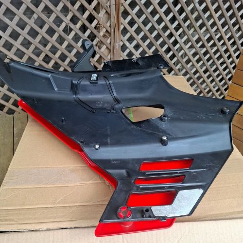 Aprilia rs 660 e5 r/h fairing and under fairing