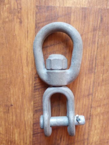 Campbell 3/8&#034; jaw to eye galvanized swivel shackle