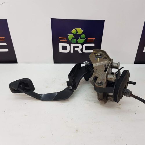 Ford fiesta mk7 1.25 08-12 5 speed manual clutch pedal 1745996