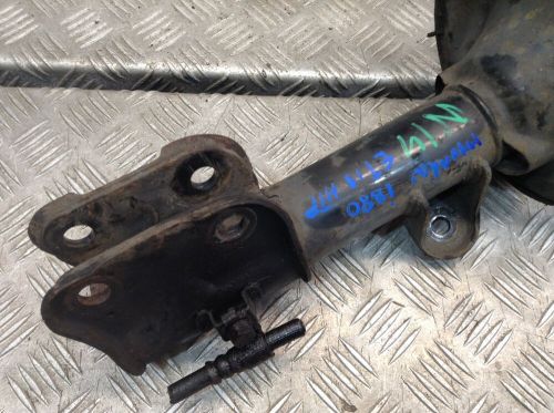 2011 hyundai i800 style 2.5 crdi - o/s/f driver front strut right