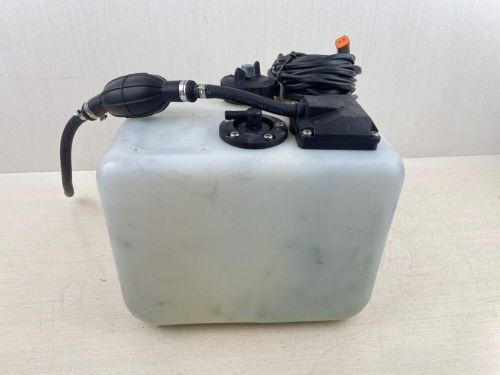 Johnson evinrude 2 stroke outboard remote oil supply tank 1.8 gallons 0176712