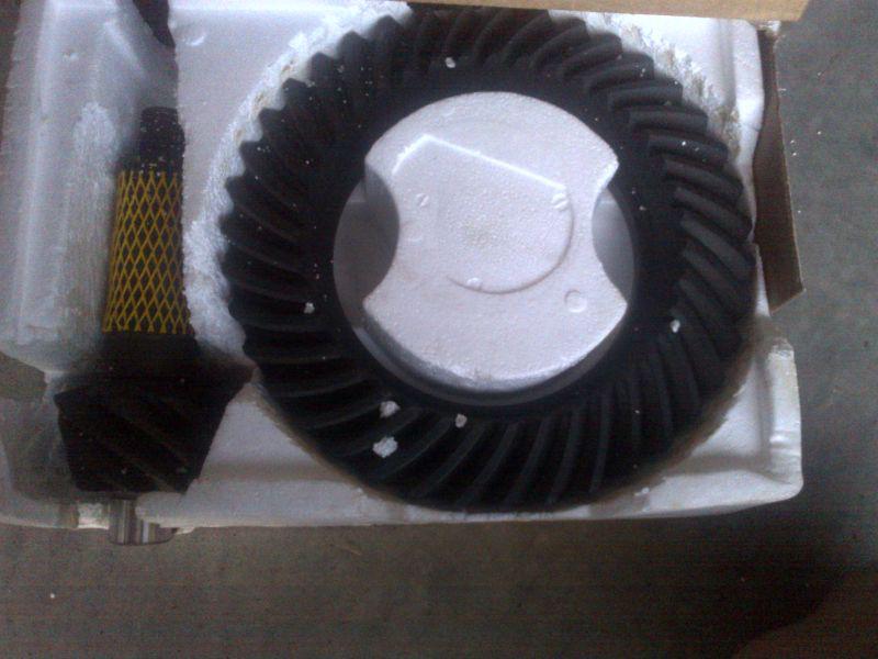 Yukon gear ring & pinion "thick" gear set 10.5" gm 14 bolt truck in a 4.88