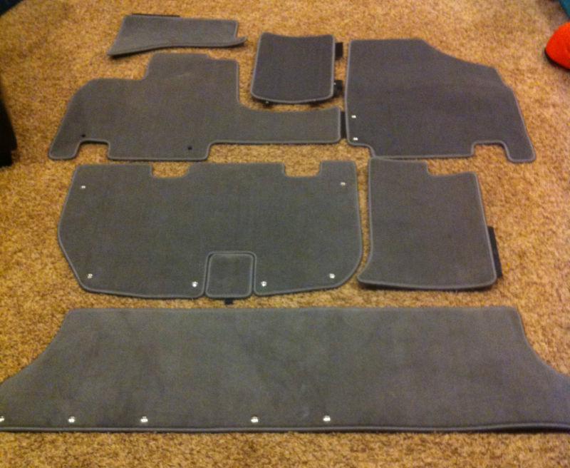 Complete set of 2008 honda odyssey factory interior floor mats 