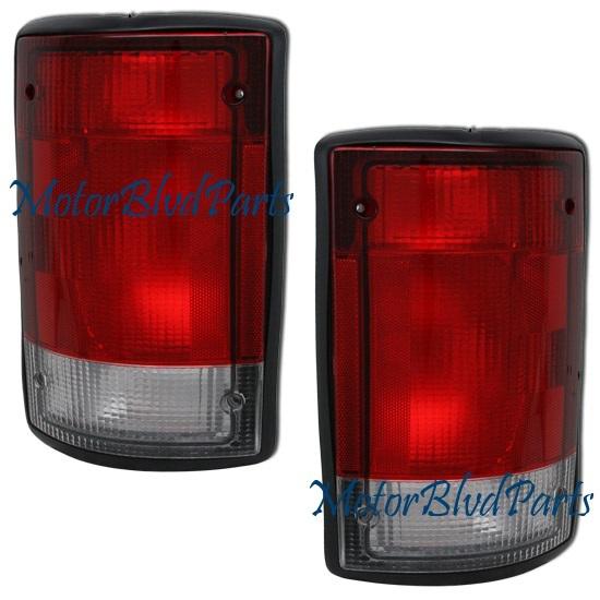 95-03 econoline oe style tail light lamp left+right