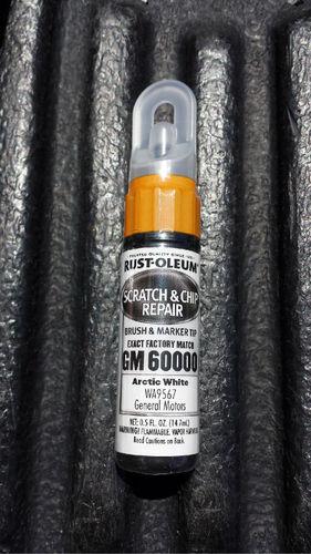 Rustoleum scratch & chip repair paint brush/marker- gm 60000 arctic white 