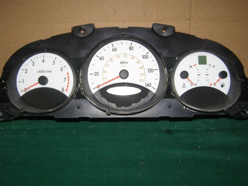 2004 suzuki verona speedometer cluster  id xv (205/65/r15 tires)