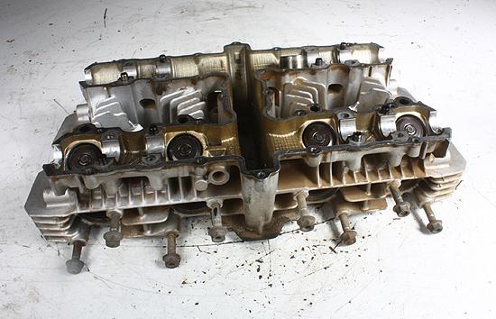 1982 kawasaki kz1100 kz1100a2 cylinder head/oem