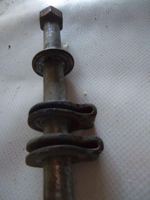 Kawasaki kv 75 / mt 1 - seat shaft with hardware - excellent condition