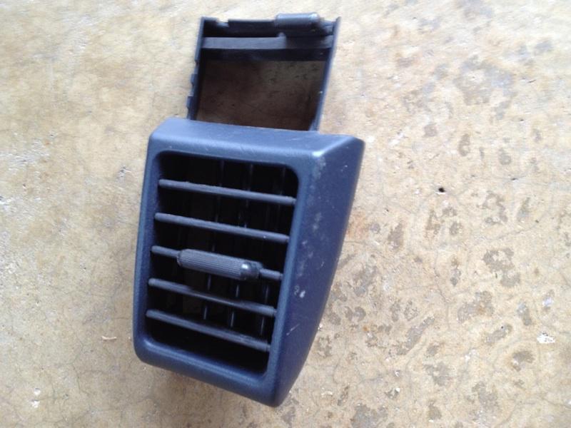 Porsche 944 or 968 blue vent (drivers side) - blue 