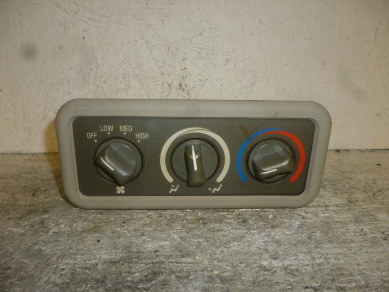 93 94 suburban truck 1500 silverado tahoe rear climate control 16195495 oem 1994