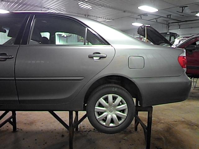 2006 toyota camry rear or back door left 2610262