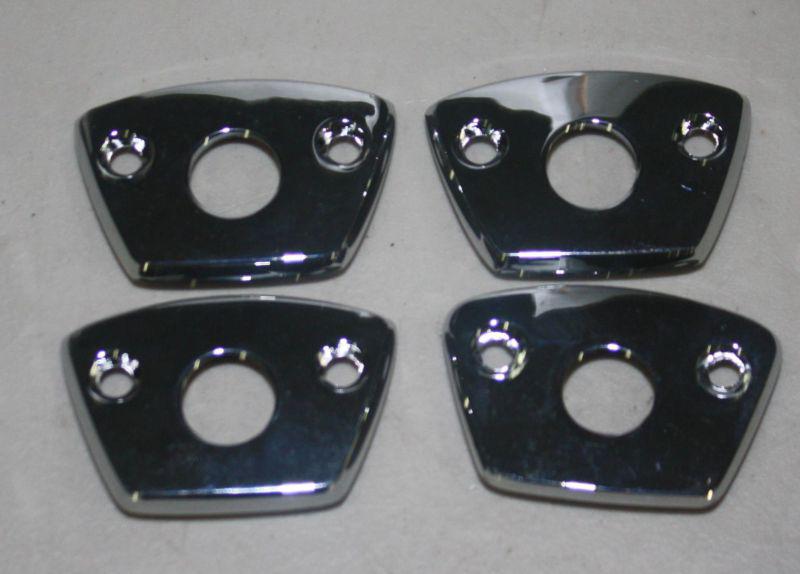 New mopar 1968-70 a/b-body bench seat head rest bezels