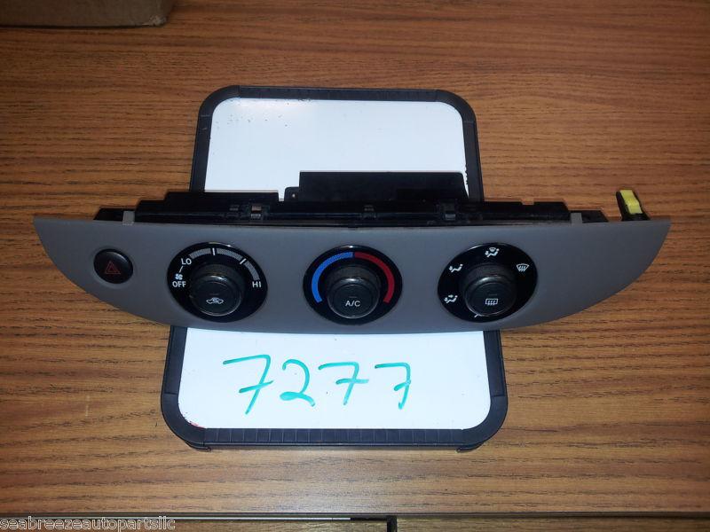 02-05 toyota camry 55902-06040 climate temperature control unit a/c heat