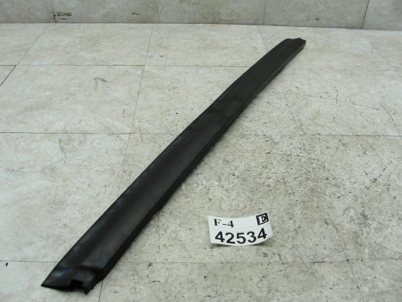 2002-2005 freelander rear back roof upper trunk gate trim molding scuff plate 