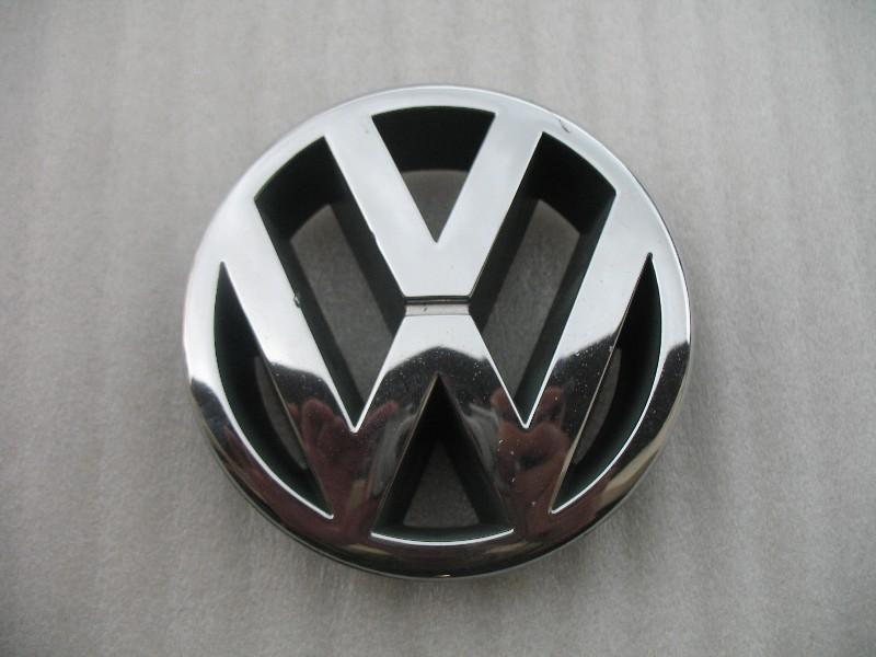 2002 vw cabrio front grille emblem badge logo decal chrome 99 00 01 02 oem used