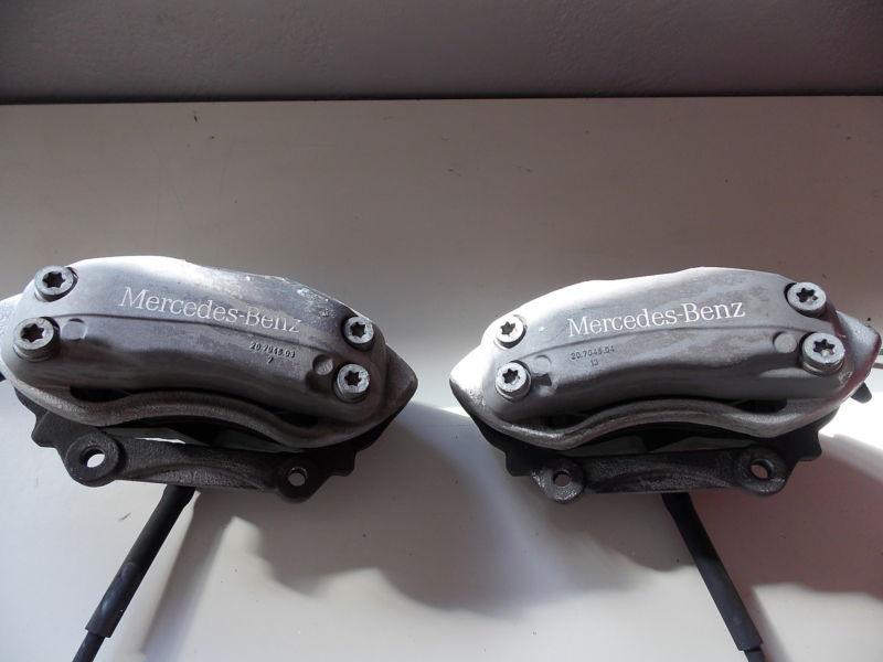 Mercedes 03-06 r230 sl500 pair brembo front calipers p/ n 0024202183 0024202283